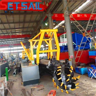 18&quot;-26&quot; HDPE coupeur de diamètre dragueuse à aspiration pour drague à profondeur de 0,5-30 mètres Conçue