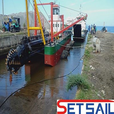 Dredger à aspiration à coupe de 200 m3/h avec capacité et performances de moteur hydraulique diesel