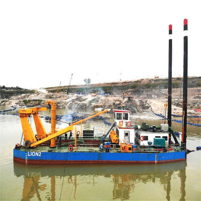 160m3-5000m3 Capacité moteur diesel coupeuse dragueuse à aspiration pour le sable des rivières et la boue des lacs