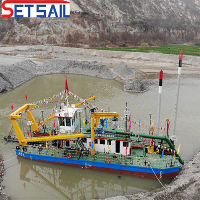 18 pouces de débit d'eau 3500m3 coupeur aspirateur dragueuse de sable utilisée dans la rivière pour le coût de transport