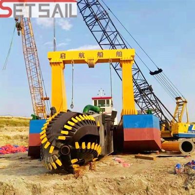 Coupeuse à moteur diesel hydraulique et personnalisée Dredger à aspiration Capacité 160m3- 5000m3