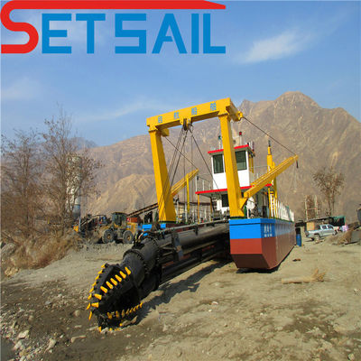 360000.000kg Package Poids brut moteur diesel pompe à boue coupeuse aspiratrice dragueuse pour le sable
