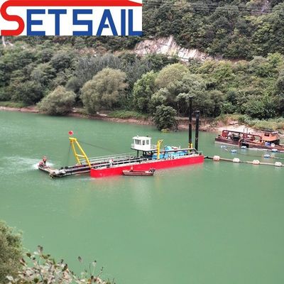 Fabriqué à 16 pouces Dredger à aspiration pour la mer Profondeur maximale de dragage 13 mètres Propulsé au diesel