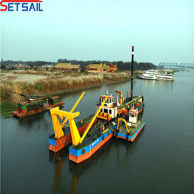 Dredger à aspiration de 12 pouces avec débit d'eau de 2000 m3 Service après-vente à vie