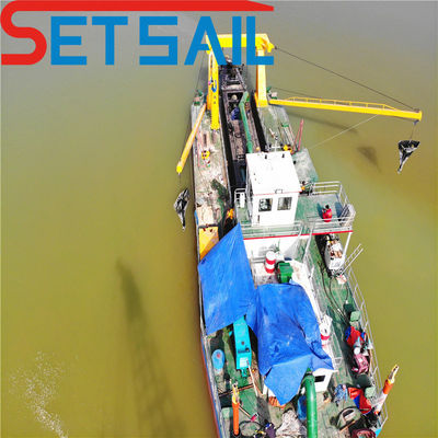 Dredger à aspiration à haute capacité avec pompe à sable sous-marine et solution de dragage
