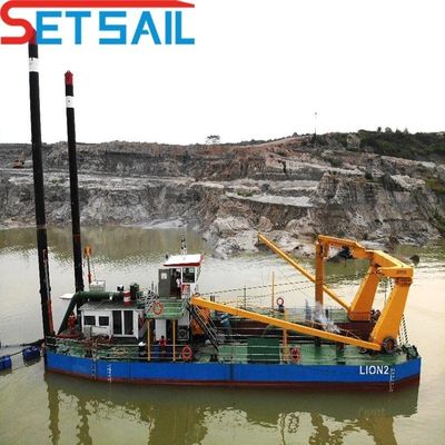 160m3-4000m3 Capacité Coupeuse à commande hydraulique dragueuse à aspiration avec pompe à sable sous-marine