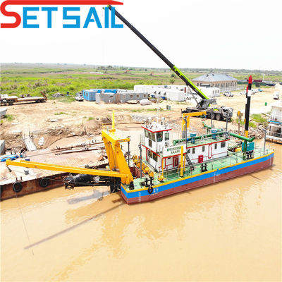 Dredger à aspiration de 8 pouces avec pompe à sable sous-marine Poids total 85 tonnes