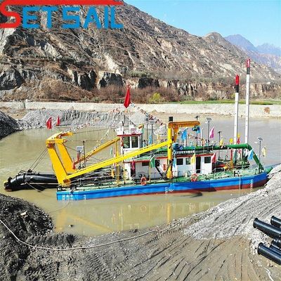 8 pouces coupeur aspirateur dragueuse de sable pour rivière CTN type fente Cummins 230kw moteur principal