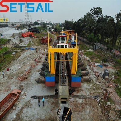 8 pouces Dredger de sable de rivière / Dredger de boue / Dredger de terre cuite QH-D97 avec 5000m3 de débit d'eau