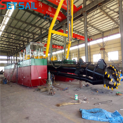 Largeur totale 5m-15m Moteur diesel importateur Dredger à aspiration pour le dragage de sable fluvial