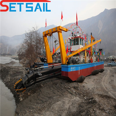 Dredger de sable à aspiration à 18 m avec tuyau de décharge de 700 mm de diamètre et hydrocyclone