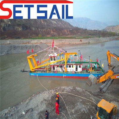 26 pouces de débit d'eau 9000m3 Dredger à aspiration avec moteur diesel Cummins personnalisé