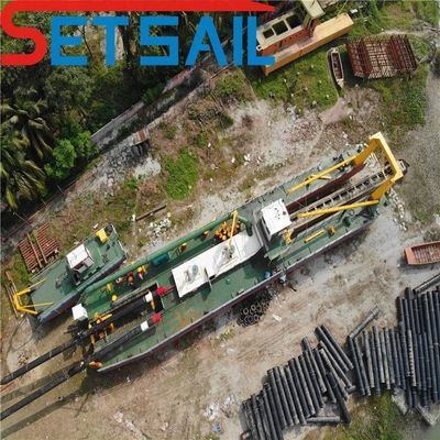Capacité du sol 1200m3 moteur diesel Cummins 26 pouces Dredger à aspiration avec ancrage