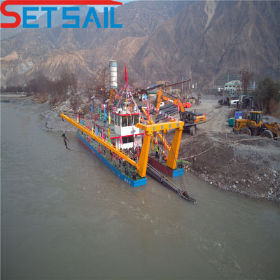 Machines de dragage de sable fluvial à aspiration entièrement automatiques pour le débit d'eau de 300 à 200000 m3/h