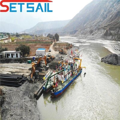 La drague de sable à aspiration à coupe de 46 m et 26 pouces du Bangladesh, propulsée par un moteur diesel Cummins