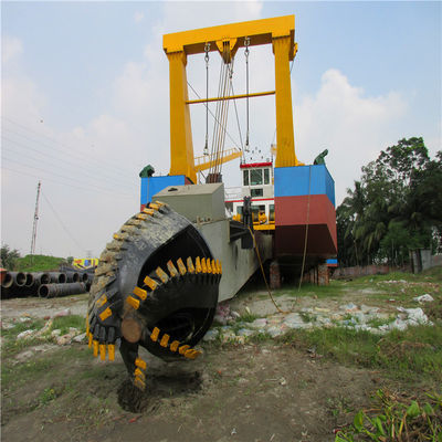 Dredger à aspiration de 32 pouces avec générateur Cummins Harbour 103kw et 7500m3 de débit d'eau