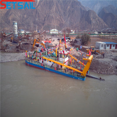 3900cm * 860cm * 200cm Package Cutter Suction Sand Dredging Ship avec ancrage