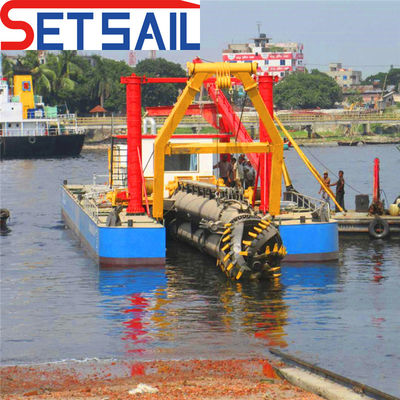 32 pouces 7500m3 Dredger de sable à aspiration avec pompe sous-marine à 50m de longueur totale