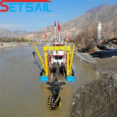 CTS Type de fente 450-20000m3 Coupeur de débit d'eau Suction Dredgeur de bateau pour la boue de sable de rivière