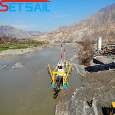 CTS Type de fente 450-20000m3 Coupeur de débit d'eau Suction Dredgeur de bateau pour la boue de sable de rivière