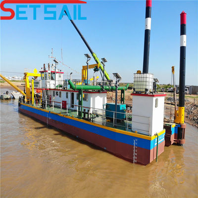 CTS Type de fente 450-20000m3 Coupeur de débit d'eau Suction Dredgeur de bateau pour la boue de sable de rivière