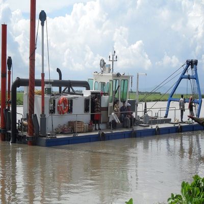 Dredge à aspiration à moteur diesel Cummins de 24 pouces pour l'extraction de sable dans les rivières