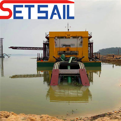 CTS type fente 20 pouces coupeuse dragueuse à aspiration pour 4000m3 de débit d'eau et 800m3 de capacité