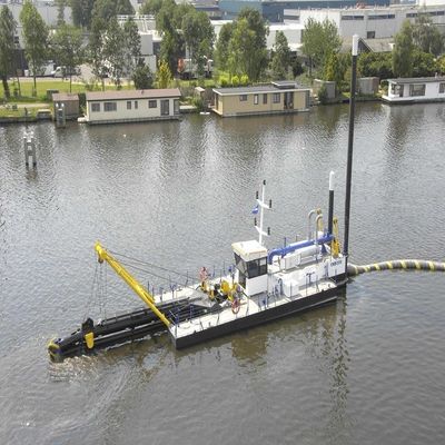 180 tonnes de poids total Rexroth hydraulique 20 pouces coupeuse aspiration dragueur bateau pour le sable de rivière