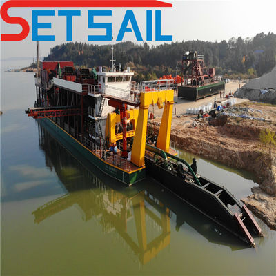 Bateau de dragage de type Cummins à moteur diesel en bon état et d'une longueur totale de 17 à 50 mètres