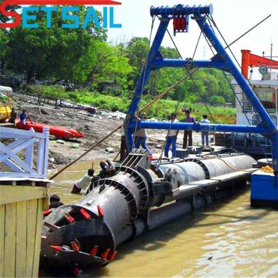 24 pouces Dredger à aspiration pour tête de coupe hydraulique dans le réservoir du port de River Lake