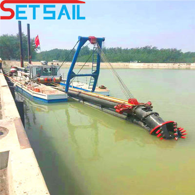 24 pouces Dredger à aspiration pour tête de coupe hydraulique dans le réservoir du port de River Lake