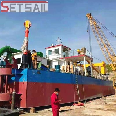 Dredger à aspiration à moteur diesel hydraulique pour les opérations de dragage de boue de sable fluvial
