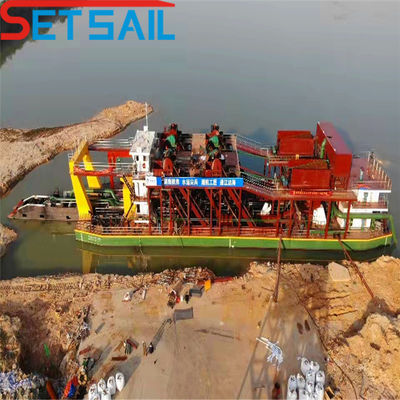 32000.000kg Paquet Poids brut CTS Machine de dragage de sable de type fente pour le dragage des barrages