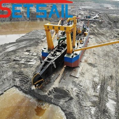 Dredger à aspiration de 18 pouces avec pompe à sable de rivière de capacité et moteur Cumins 1137 kW