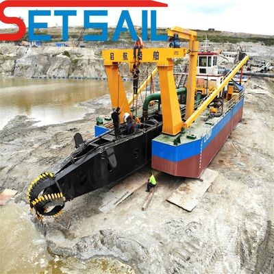 Dredger à aspiration de 18 pouces avec pompe à sable de rivière de capacité et moteur Cumins 1137 kW