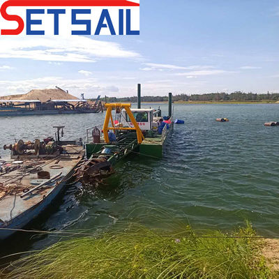 18 pouces Dredger à aspiration pour le dragage Profondeur 2,25 Meter Flux d'eau 3500 mètres cubes