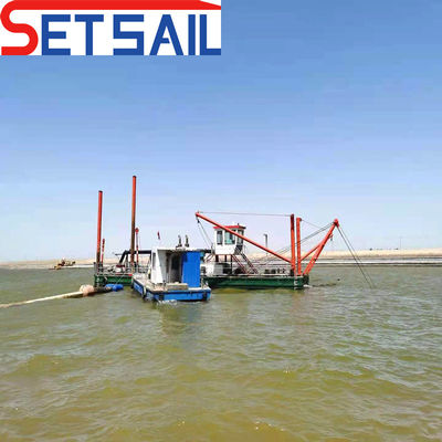 18 pouces Dredger à aspiration pour le dragage Profondeur 2,25 Meter Flux d'eau 3500 mètres cubes