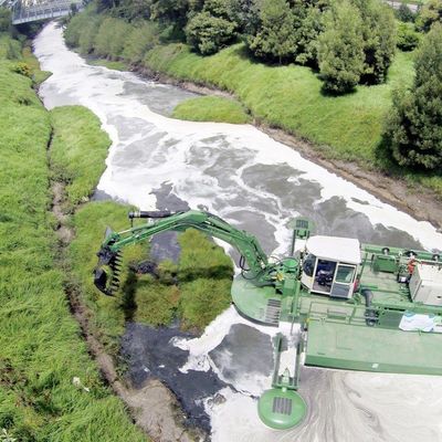 120m3-700m3/h Capacité personnalisée moteur diesel puissance hydraulique dragueuse à sable amphibie