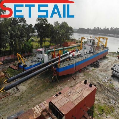 7.5m Largeur 298kw Puissance du moteur auxiliaire 18 pouces Dredger à aspiration pour le dragage