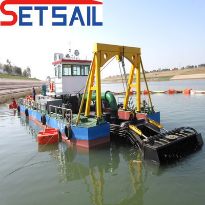 Excavatrice hydraulique à moteur diesel à aspiration de remorque pour le dragage des rivières Profondeur 4m-15m