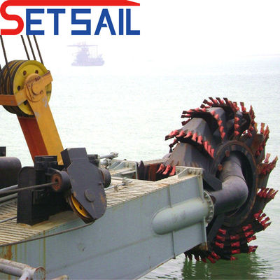 Dégraisseur hydraulique complet sur mesure avec une profondeur de dragage de 8 à 20 m