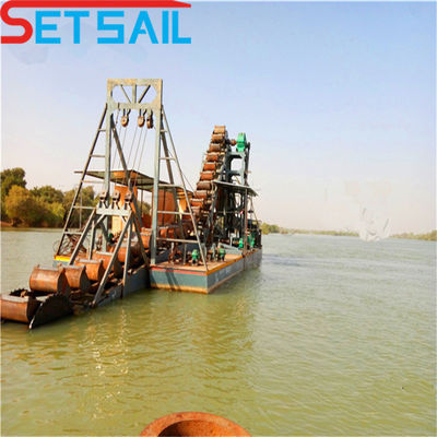 Dredger pour l'exploitation minière de l'or et des diamants avec une capacité de 0,035 m3-1,2 m3