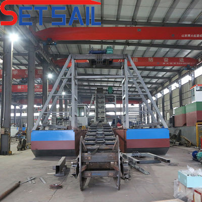 Générateur de haute capacité de chaîne Bucket River Gold Dredger pour des solutions personnalisées