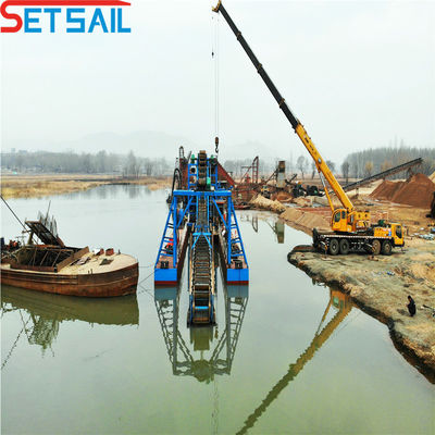 50-300m3 Durable Hull Chain Bucket River Mining Dredger pour le lac d'or en couleur multi