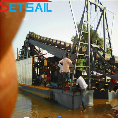 95kw-260kw Total Power Chain Bucket Sand Mining Gold Dredger pour le creusement des rivières et des lacs