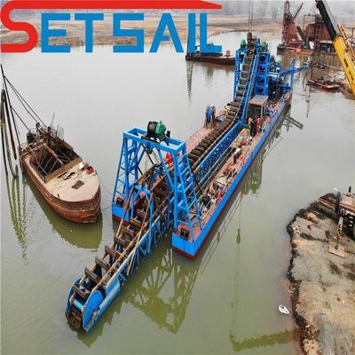 Puissance de dragage 37kw-150kw River Bucket Diamond and Gold Dredger avec équipement de dragage