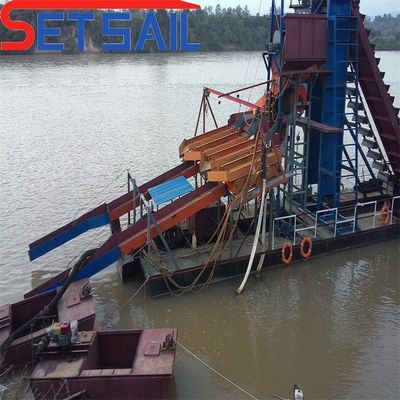 Hydrocyclone Gold Diamond Mining Dredger avec une longueur totale de 24 à 38 m et une chute d'agitation