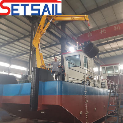 Consommation totale de carburant 33L-55L Bateau de travail multifonctionnel pour le transport
