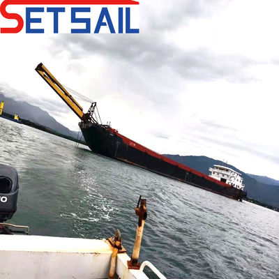 Bateau de transport de sable et de boue de petite taille avec une puissance du moteur principal de 100 kW à 500 kW